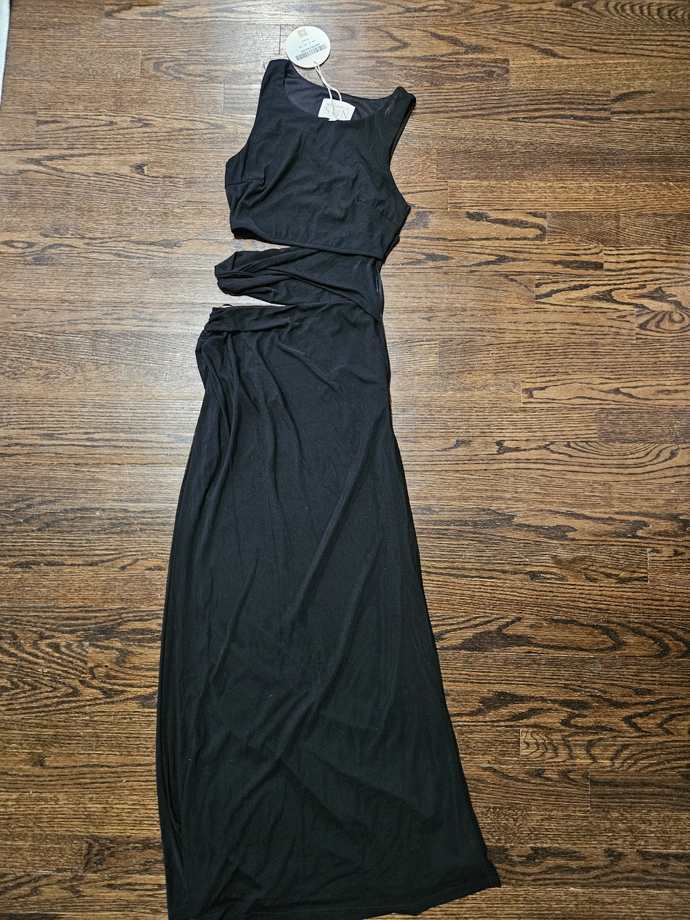 NEW WITH TAGS Elegant Black Maxi Dress with Side Cutouts and Twist Detail